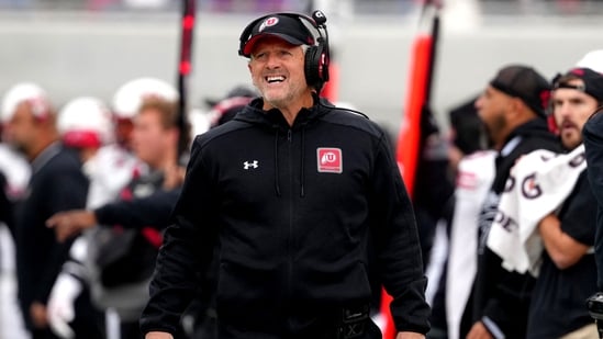 Head coach Kyle Whittingham of the Utah Utes watches his team against the Kansas Jayhawks (Getty Images via AFP)
