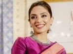 Sobhita Dhulipala looked gorgeous in a magenta saree. 