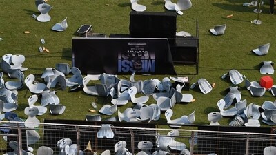 Amid all the chaos and Messi deciding to leave early, a couple of pre-planned events -- a felicitation of Bengal's Santosh Trophy-winning side and a "Master Class with Messi" for kids could not be completed. (HT Photo) Amid all the chaos and Messi deciding to leave early, a couple of pre-planned events -- a felicitation of Bengal's Santosh Trophy-winning side and a "Master Class with Messi" for kids could not be completed. (HT Photo)