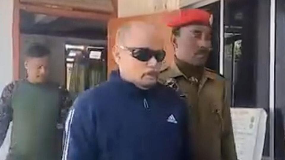 আসাম: পাক ভিত্তিক সংস্থাগুলিকে তথ্য দেওয়ার অভিযোগে প্রাক্তন ভারতীয় বায়ুসেনা কর্মকর্তা গ্রেফতার