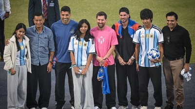 Lionel Messi also met Bhaichung Bhutia. (Hindustan Times) Lionel Messi also met Bhaichung Bhutia. (Hindustan Times)