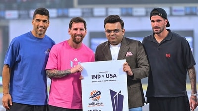 Luis Suarez, Lionel Messi, ICC Chairman Jay Shah and Rodrigo De Paul pose for a photo. (@JayShah) Luis Suarez, Lionel Messi, ICC Chairman Jay Shah and Rodrigo De Paul pose for a photo. (@JayShah)