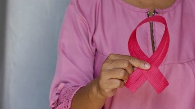 Scientists test cannabis-derived drugs for ovarian cancer, call findings promising (Unsplash) Scientists test cannabis-derived drugs for ovarian cancer, call findings promising (Unsplash)