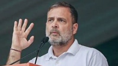 প্রধানমন্ত্রীকে 'আদর্শ' তোপ রাহুলের (AICC) প্রধানমন্ত্রীকে 'আদর্শ' তোপ রাহুলের (AICC)
