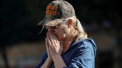 Jessica Roulston, 55, reacts next to Rob Reiner's star on the Hollywood Walk of Fame after the actor-director and political activist, along with his wife, were found dead, in Los Angeles, California, U.S., December 15, 2025. REUTERS/Daniel Cole (REUTERS)