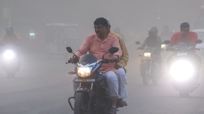 Foggy mornings have continued to affect visibility in the city. (ANI) Foggy mornings have continued to affect visibility in the city. (ANI)
