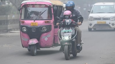 Under the existing order, all schools in Gurugram, including government and private institutions, are required to conduct primary classes in hybrid mode, allowing students to attend either online or offline. (Sunil Gosh?HT) Under the existing order, all schools in Gurugram, including government and private institutions, are required to conduct primary classes in hybrid mode, allowing students to attend either online or offline. (Sunil Gosh?HT)