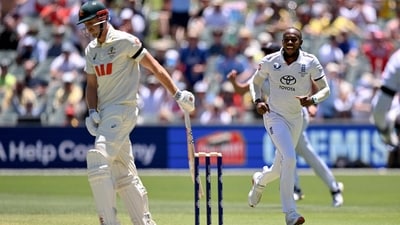 Jofra Archer led England's effort with the ball with 3 wickets on Day 1. This included two wickets in the first three balls following the lunch break, as he dismissed Marnus Labuschagne and Cameron Green to hand the visitors the advantage. (AFP) Jofra Archer led England's effort with the ball with 3 wickets on Day 1. This included two wickets in the first three balls following the lunch break, as he dismissed Marnus Labuschagne and Cameron Green to hand the visitors the advantage. (AFP)
