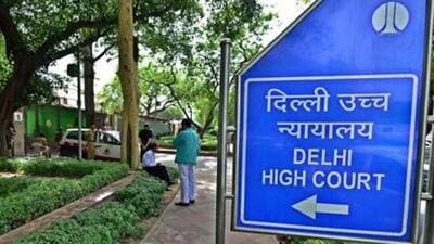 The court issued notice to the Delhi government and fixed January 21 as the next date of hearing. The court issued notice to the Delhi government and fixed January 21 as the next date of hearing.