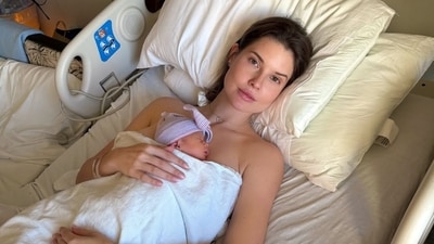 Amanda Cerny shares photographs of newborn twins on Instagram. (Instagram/amandacerny) Amanda Cerny shares photographs of newborn twins on Instagram. (Instagram/amandacerny)