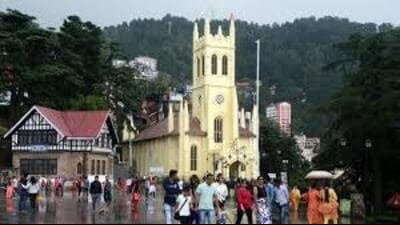Anticipating heavy influx of tourists will arrive in Shimla to celebrate Christmas and New Year, deputy commissioner, Shimla, Anupam Kashyap issued directions to set up temporary checkposts at various locations between Shoghi and Tara Devi during this period, where ambulance facilities will also be available. (HT File) Anticipating heavy influx of tourists will arrive in Shimla to celebrate Christmas and New Year, deputy commissioner, Shimla, Anupam Kashyap issued directions to set up temporary checkposts at various locations between Shoghi and Tara Devi during this period, where ambulance facilities will also be available. (HT File)
