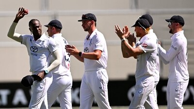 England did leak some runs in the morning to Mitchell Starc and the tailenders, but nevertheless, Jofra Archer finished with a five-fer to mark an impressive performance over the course of the bowling innings. (AFP)