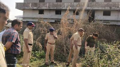 OnThursday, blood-soaked body of an unidentified man was found in Vasai East. OnThursday, blood-soaked body of an unidentified man was found in Vasai East.