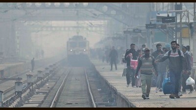 The minimum temperature was recorded at 9.8 degrees Celsius in Ludhiana on Thursday. (Gurpreet Singh/HT) The minimum temperature was recorded at 9.8 degrees Celsius in Ludhiana on Thursday. (Gurpreet Singh/HT)