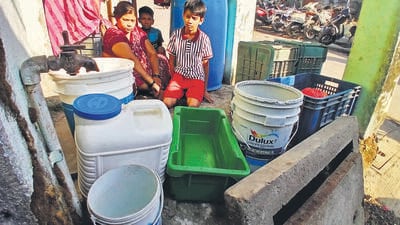 The recent water crisis in Thane masks a deeper malaise, one that residents allege is leaving their taps dry. ( Praful Gangurde / HT Photo) The recent water crisis in Thane masks a deeper malaise, one that residents allege is leaving their taps dry. ( Praful Gangurde / HT Photo)