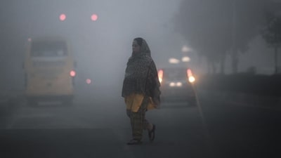 The average Delhi AQI stood at 358 at 8 am on Thursday, falling in the 'very poor' category (Vipin Kumar/Hindustan Times) The average Delhi AQI stood at 358 at 8 am on Thursday, falling in the 'very poor' category (Vipin Kumar/Hindustan Times)