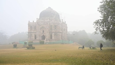 In most areas of the national capital, the AQI was recorded as ‘severe’ (Vipin Kumar/Hindustan Times) In most areas of the national capital, the AQI was recorded as ‘severe’ (Vipin Kumar/Hindustan Times)