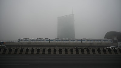 A thick layer of smog seen surrounding buildings in gurugram as AQI of the city worsens. (Parveen Kumar/Hindustan Times) A thick layer of smog seen surrounding buildings in gurugram as AQI of the city worsens. (Parveen Kumar/Hindustan Times)