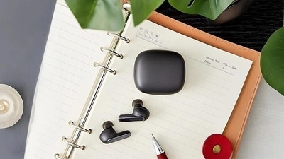 Noise cancellation earphones that elevate your listening experience. Noise cancellation earphones that elevate your listening experience.