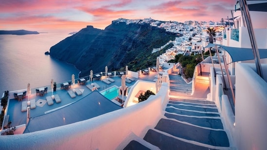 The only Greece itinerary you'll ever need (Photo: Planet of Hotels)