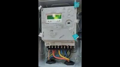 As of the end of October, just 2.95 lakh smart meters had been installed across the district. (HT Photo) As of the end of October, just 2.95 lakh smart meters had been installed across the district. (HT Photo)