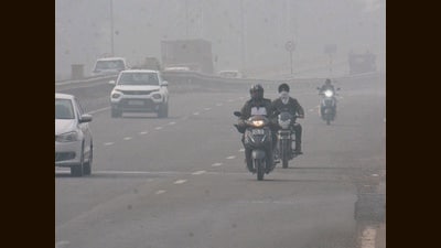 Visibility dropped sharply through the morning, falling from 250 metres at 5.30 am to just 120 metres by 8.30 am at the Sector 39 observatory — the lowest recorded this season. (Sant Arora/HT) Visibility dropped sharply through the morning, falling from 250 metres at 5.30 am to just 120 metres by 8.30 am at the Sector 39 observatory — the lowest recorded this season. (Sant Arora/HT)