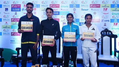 টাটা স্টিল ওয়ার্ল্ড ২৫কে কলকাতার দশম সংস্করণে ভারতীয় অ্যাথলিটদের মধ্যে এক রোমাঞ্চকর লড়াইয়ের অপেক্ষায় আছেন সকলে।