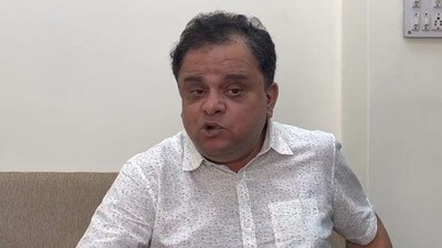 শিক্ষামন্ত্রী ব্রাত্য বসু। শিক্ষামন্ত্রী ব্রাত্য বসু।