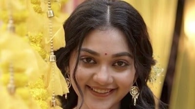 গায়ে হলুদের সাজে অপরূপা ‘অপর্না’