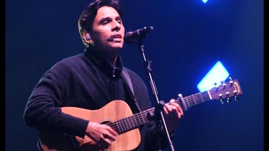 Singer-songwriter Anuv Jain performs at Janeshwar Mishra Park in Lucknow. (Mushtaq Ali/HT Photo)