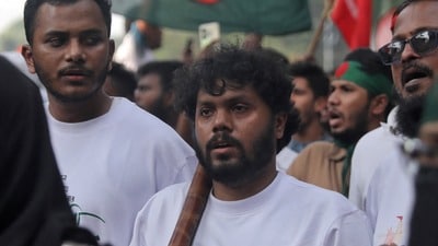 ওসমান হাদির মৃত্যু ঘিরে অশান্ত বাংলাদেশ   (ফাইল ছবি) (REUTERS)