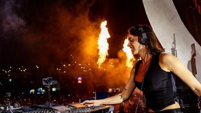 Sara Landry makes her India debut with Sunburn: I’m so glad to be here and playing for you guys Sara Landry makes her India debut with Sunburn: I’m so glad to be here and playing for you guys