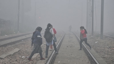 The maximum temperature in Delhi was recorded at 16.9 degrees Celsius and the minimum temperature being 6.1 degrees Celsius. (ANI Photo) The maximum temperature in Delhi was recorded at 16.9 degrees Celsius and the minimum temperature being 6.1 degrees Celsius. (ANI Photo)