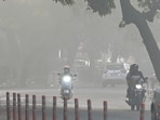 Commuters on their way amid foggy weather in Chandigarh. (Keshav Singh/HT) Commuters on their way amid foggy weather in Chandigarh. (Keshav Singh/HT)