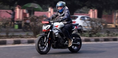 Aprilia Tuono 457 comes with a lovely-sounding parallel twin engine that gets a 270-degree firing order. Aprilia Tuono 457 comes with a lovely-sounding parallel twin engine that gets a 270-degree firing order.