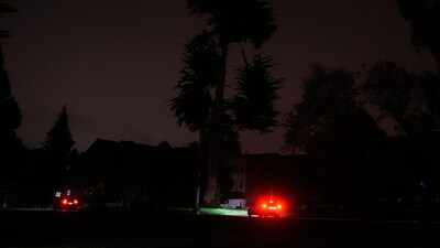 The taillights from a vehicle are shown as power outages darken the streets, in San Francisco, Saturday, Dec. 20, 2025. (AP Photo/Jeff Chiu) (AP) The taillights from a vehicle are shown as power outages darken the streets, in San Francisco, Saturday, Dec. 20, 2025. (AP Photo/Jeff Chiu) (AP)