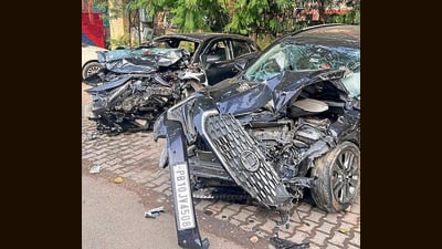 The mangled remains of the two cars at the Sarabha Nagar police station on Sunday. (Manish/HT)