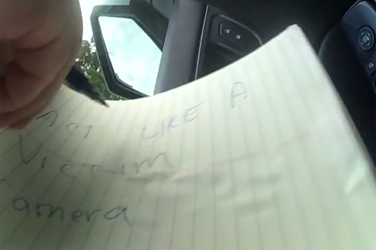 After speaking with Moss, Vescovi wrote a note to Boyd that was captured on his bodycam. After speaking with Moss, Vescovi wrote a note to Boyd that was captured on his bodycam.