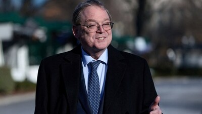 Kevin Hassett, Director of the National Economic Council, speaks to the media outside the White House in Washington, D.C. (REUTERS)