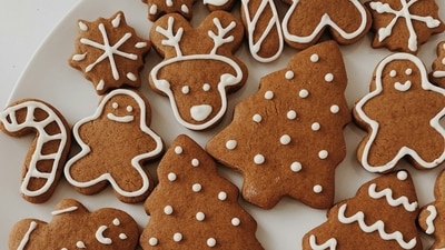 Why people eat gingerbread during the holidays and how the tradition spread across continents (Unsplash) Why people eat gingerbread during the holidays and how the tradition spread across continents (Unsplash)