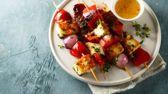 Cranberry-Style Chatpata Paneer Skewers (Freepik)