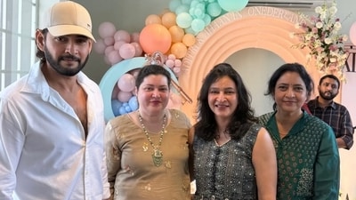Mahesh Babu with his three sisters, Priyadarshini, Manjula and Padmavathi.