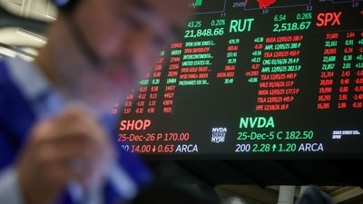 US Stock Markets to Close Early for Christmas Eve (Bloomberg)