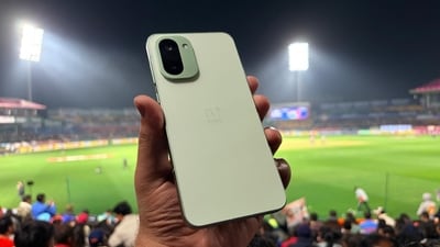 OnePlus 15R isn’t a phone that tries to outshine the Pro models on paper, but it low-key does. (Ayushmann Chawla) OnePlus 15R isn’t a phone that tries to outshine the Pro models on paper, but it low-key does. (Ayushmann Chawla)