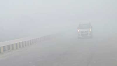 To curb accident risks, speed limits on expressways and highways have been capped between 60 kmph and 80 kmph (For representation) To curb accident risks, speed limits on expressways and highways have been capped between 60 kmph and 80 kmph (For representation)