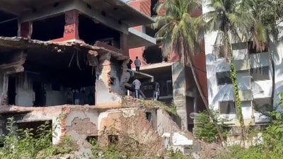 The residence of former Bangladesh President Sheikh Mujibur Rahman was vandalised as unrest erupted in Bangladesh following the death of Osman Hadi. (ANI ) The residence of former Bangladesh President Sheikh Mujibur Rahman was vandalised as unrest erupted in Bangladesh following the death of Osman Hadi. (ANI )