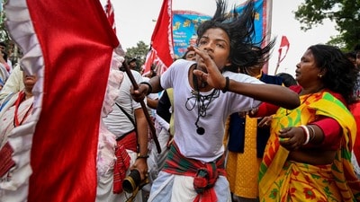 মোদী সরকারের মন্ত্রী শান্তনু ঠাকুর বললেন, 'যদি ১ লক্ষ মতুয়া ভোট না দিতে পারে, তা মেনে নিতে হবে'। মোদী সরকারের মন্ত্রী শান্তনু ঠাকুর বললেন, 'যদি ১ লক্ষ মতুয়া ভোট না দিতে পারে, তা মেনে নিতে হবে'।