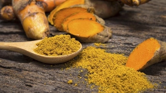 Previous studies have also found that various chemicals found in foods such as turmeric, apple peels and green tea could potentially be beneficial in helping to ward off cancer. (iStock)