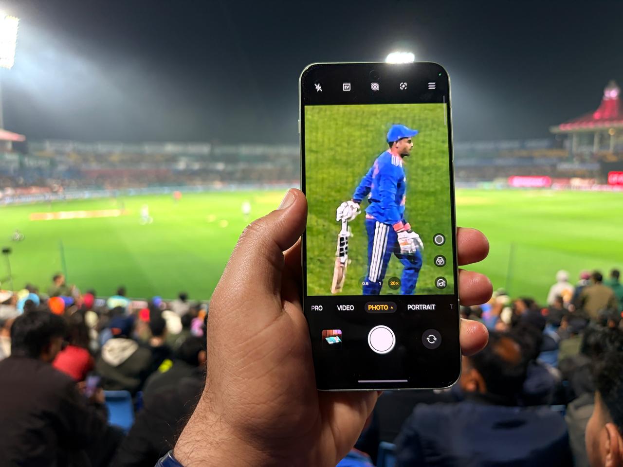 At the stadium, the camera handled crowd shots and action moments well. (Ayushmann Chawla) At the stadium, the camera handled crowd shots and action moments well. (Ayushmann Chawla)