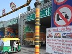 An autorickshaw enters the access-controlled road. (Vipin Kumar/HT Photo) An autorickshaw enters the access-controlled road. (Vipin Kumar/HT Photo)